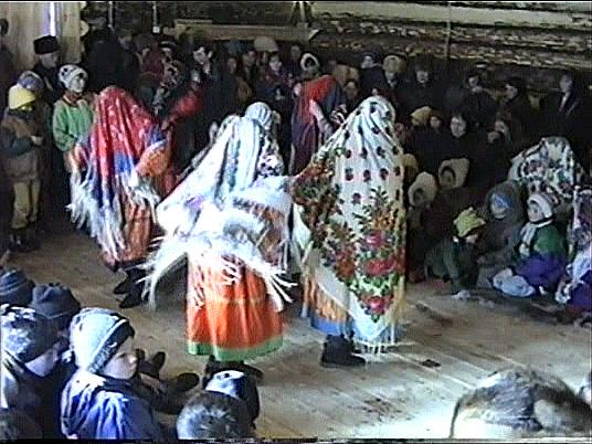 Women’s dancing. Lombovozh, Mansi. Image from Film, courtesy  Svetlana Popova.
